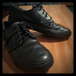 Nike Stefan Janoski Zoom Black Leather 11.5US